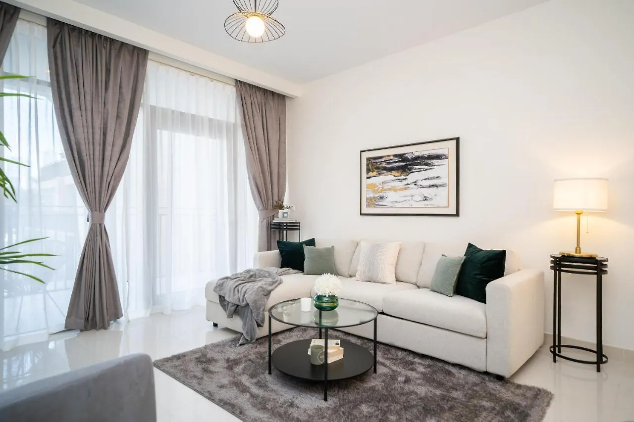 דובאי Higuests - Chic Apt With Balcony And Pool Near Burj Khalifa