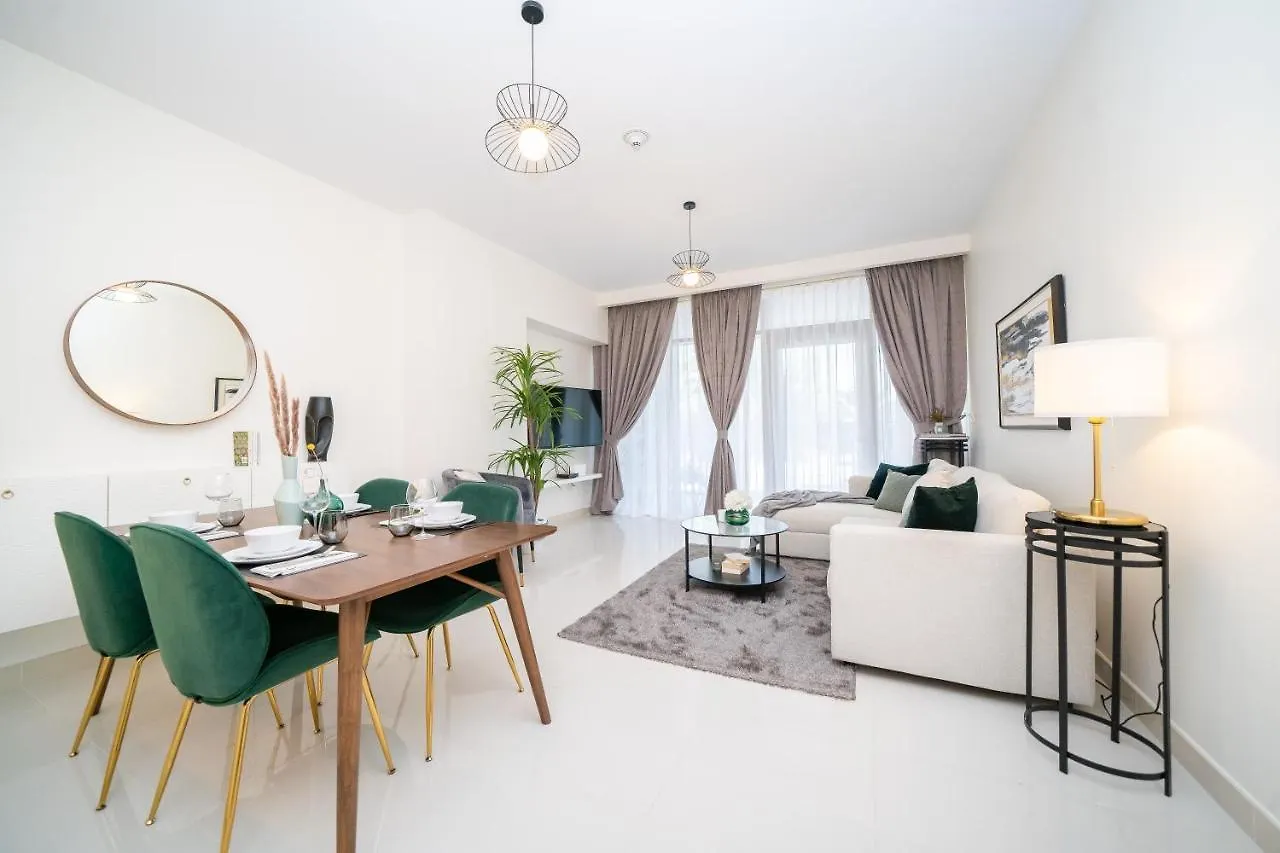 דובאי Higuests - Chic Apt With Balcony And Pool Near Burj Khalifa